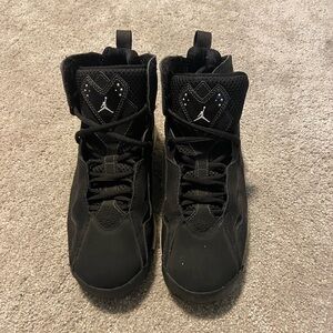 Black Jordan’s Basketball Shoes